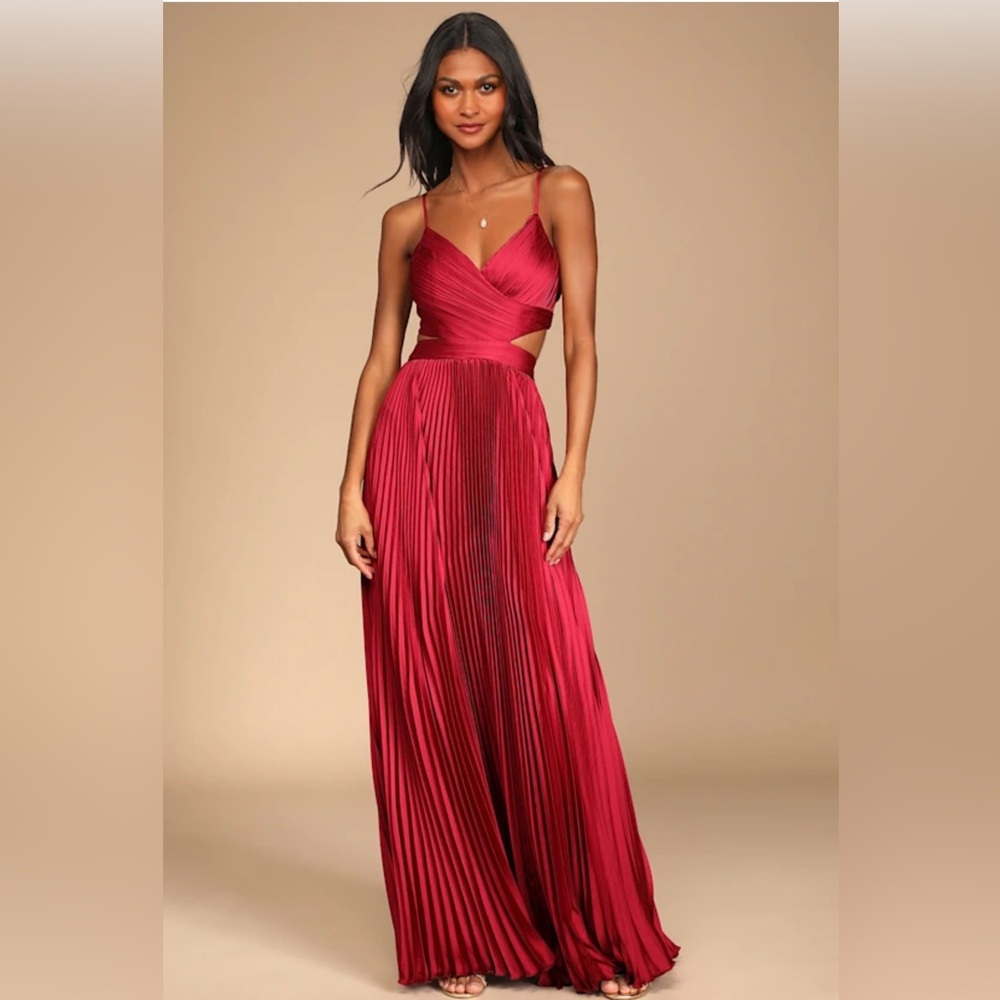 NWT Lulu’s-Pleated Cutout Maxi Dress-Got the Glam-Wine Red
